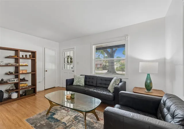 Homes for sale in Tampa, FL | 4602 W Bay Villa Ave, Tampa, FL 33611 | MLS# TB8514574
