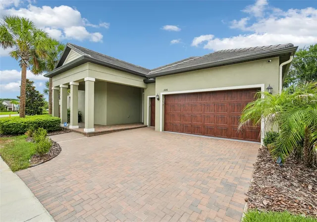 Homes for sale in Land O Lakes, FL | 11040 Banyan Breeze Blvd, Land O Lakes, FL 34638 | MLS# W7886324