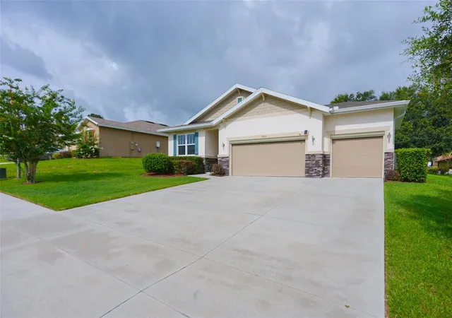 3rd image of 2544 Autumn Stream Dr, Leesburg, FL 34748 | MLS# O6412738