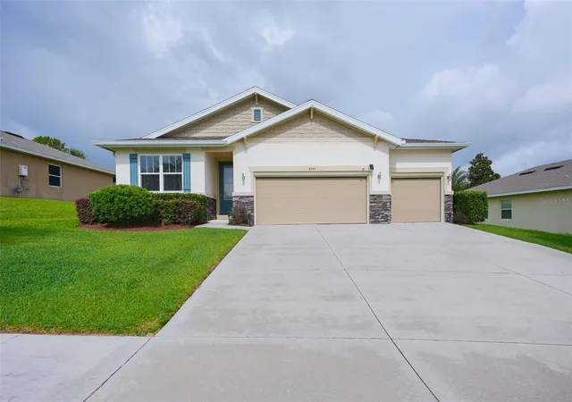 4th image of 2544 Autumn Stream Dr, Leesburg, FL 34748 | MLS# O6412738