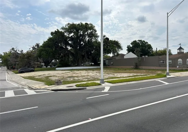 1st image of 207 S Pine Ave, Ocala, FL 34471 | MLS# OM725809