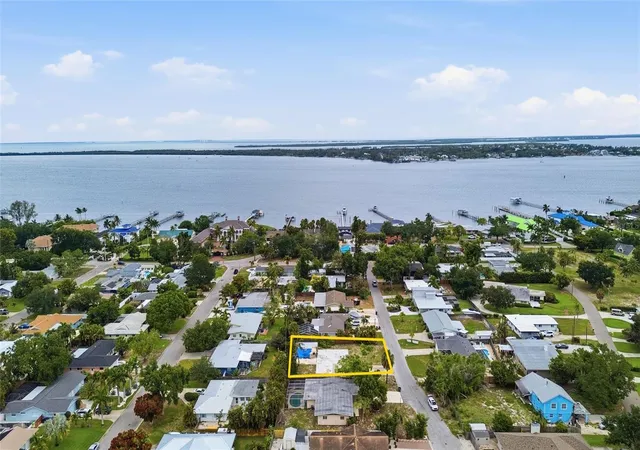 Photo 2 of Land for sale at 1308 62nd Street NW, Bradenton, FL 34209 | MLS# A4695581 | Listing updated on 2026-08-24