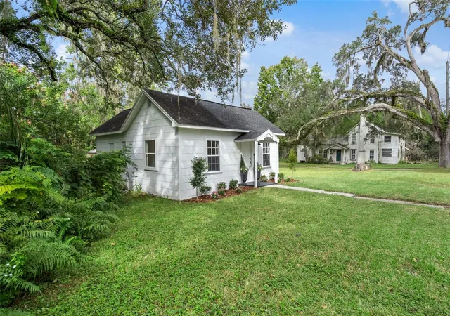 3rd image of 515 Stafford Ave, Brooksville, FL 34601 | MLS# W7886325