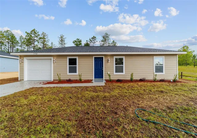 Single family home for sale at 24153 NW Tamarind Ln, Dunnellon, FL 34431 | MLS# OM725811