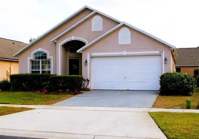 Photo 1 of Single family home for sale at 1068 Lake Berkley Dr, Kissimmee, FL 34746 | MLS# S5151030 | Listing updated on 2026-10-08