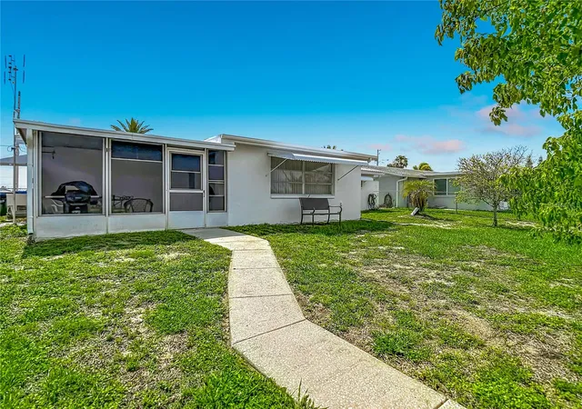 57th image of 12524 5th Iss, Hudson, FL 34667 | MLS# TB8514602