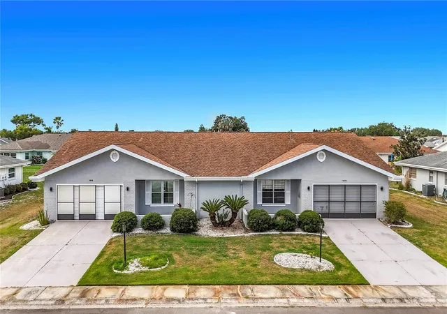5th image of 1620 Bentwood Dr, Sun City Center, FL 33573 | MLS# TB8514609