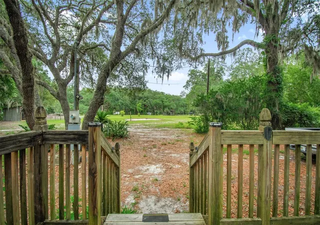 3rd image of 156 Kingfish Rd, Pomona Park, FL 32181 | MLS# FC318959