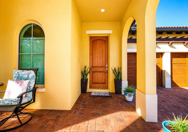 Photo 4 of Single family home for sale at 15149 Canoe Pl, Winter Garden, FL 34787 | MLS# O6412776 | Listing updated on 2026-08-22
