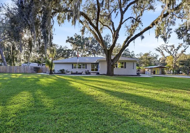2nd image of 30424 Hillside Ln, Wesley Chapel, FL 33545 | MLS# TB8514637
