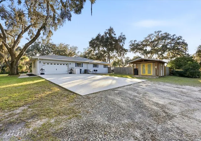 4th image of 30424 Hillside Ln, Wesley Chapel, FL 33545 | MLS# TB8514637