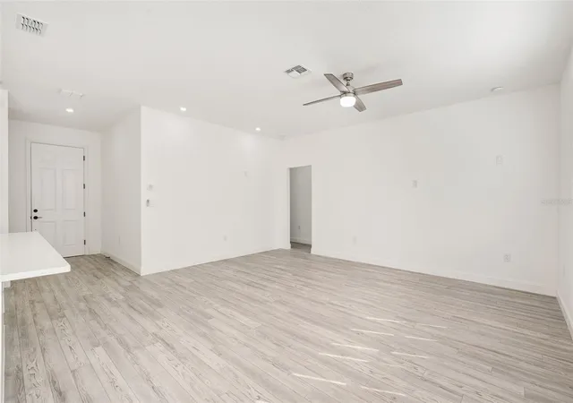 Photo 4 of Single family home for sale at 7834 Tern Dr, Orlando, FL 32822 | MLS# O6412798 | Listing updated on 2026-09-03