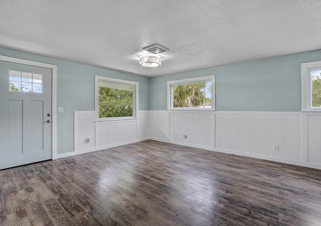 5th image of 5633 Essex Wy, New Port Richey, FL 34652 | MLS# TB8514655