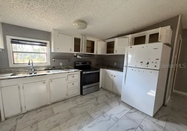 Photo 3 of Manufactured home for sale at 3903 Morgan Horse Way, Lake Wales, FL 33898 | MLS# S5151046 | Listing updated on 2026-08-31
