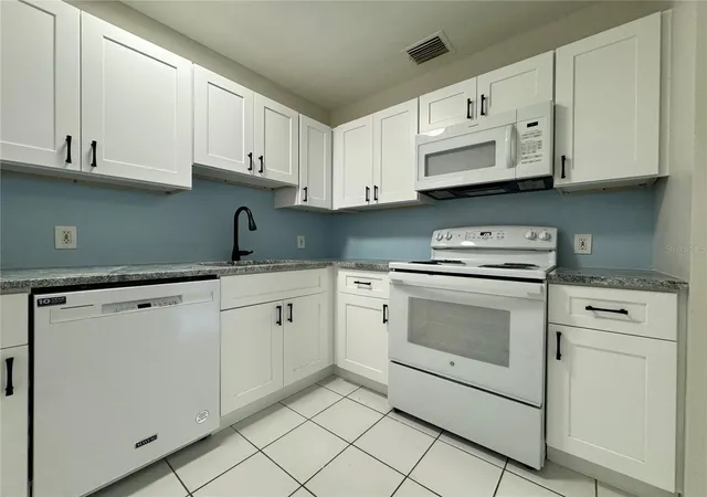 Photo 2 of Multi family home for sale at 260 20th Avenue S, St Petersburg, FL 33705 | MLS# TB8514661 | Listing updated on 2026-09-12