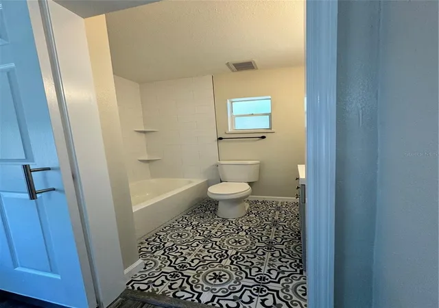 Photo 4 of House for sale at 260 20th Avenue S, St Petersburg, FL 33705 | MLS# TB8514661 | Listing updated on 2026-10-01