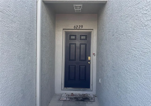 Photo 2 of Sale Pending at 6229 Osprey Lake Cir, Riverview, FL 33578 | MLS# TB8514663 | Listing updated on 2026-10-02