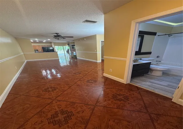 Photo 3 of Sale Pending at 6229 Osprey Lake Cir, Riverview, FL 33578 | MLS# TB8514663 | Listing updated on 2026-10-02
