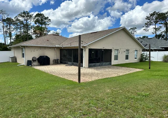 Photo 2 of Single family home for sale at 9 Ranber Pl, Palm Coast, FL 32164 | MLS# FC318963 | Listing updated on 2026-09-02