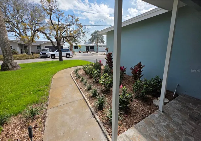 28th image of 8521 42nd Ave N, Saint Petersburg, FL 33709 | MLS# TB8514678