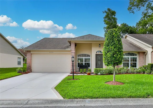 Photo 1 of Single family home for sale at 2235 Springmeadow Dr, SPRING HILL, FL 34606 | MLS# W7886336 | Listing updated on 2026-10-06