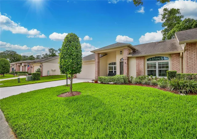 Photo 4 of House for sale at 2235 Springmeadow Dr, Spring Hill, FL 34606 | MLS# W7886336 | Listing updated on 2026-10-06