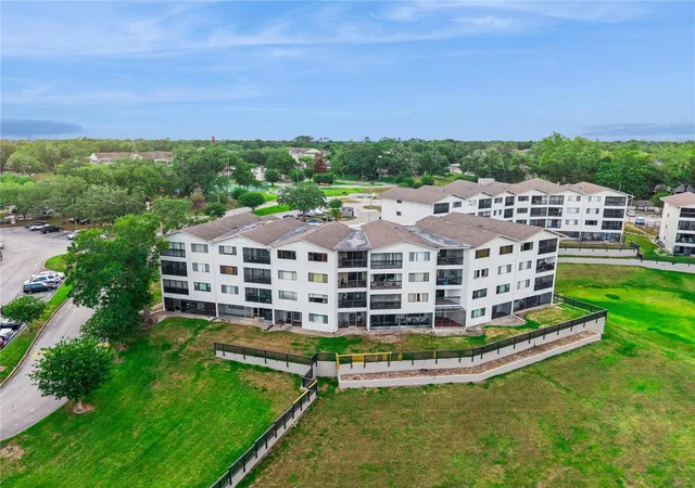Homes for sale in Altamonte Springs, FL | 1068 Lotus Parkway, Altamonte Springs, FL 32714 | Houzeo
