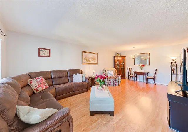 3rd image of 2229 Americus Blvd W, Clearwater, FL 33763