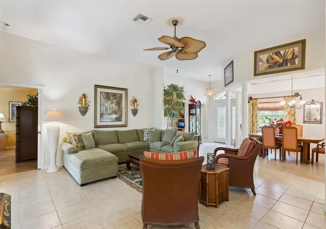 Photo 4 of Single family home for sale at 21325 Royal Troon Dr, Leesburg, FL 34748 | MLS# O6412866 | Listing updated on 2026-09-29