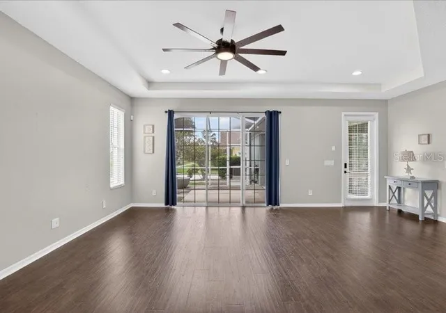 Photo 3 of House for sale at 5513 Golden Isles Dr, Apollo Beach, FL 33572 | MLS# TB8514715 | Listing updated on 2026-10-08