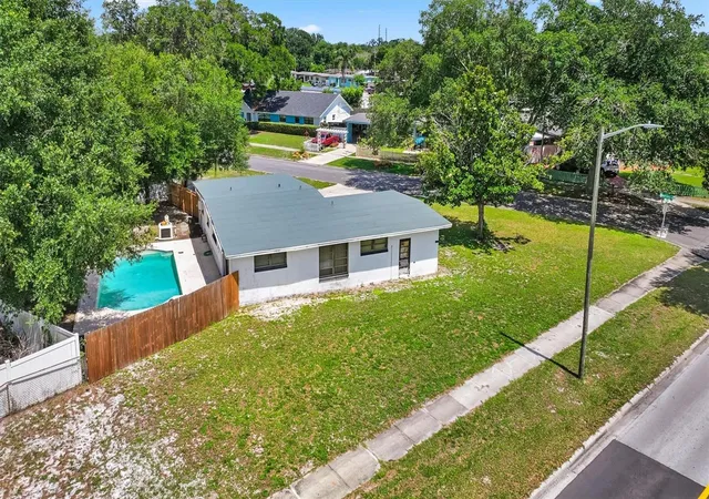 Photo 37 of Sale Pending at 6301 Mackenzie St, Orlando, FL 32807 | MLS# A4695626 | Listing updated on 2026-08-19