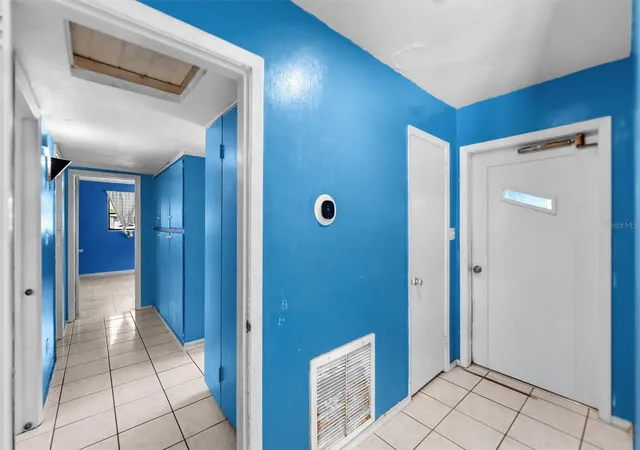 Photo 3 of Sale Pending at 6301 Mackenzie St, Orlando, FL 32807 | MLS# A4695626 | Listing updated on 2026-08-19