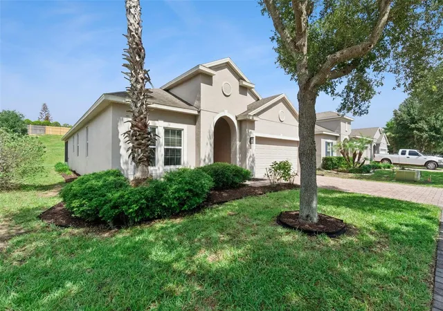 Photo 2 of Sale Pending at 457 Bridgeford Xing Blvd, Davenport, FL 33837 | MLS# O6412875 | Listing updated on 2026-09-08