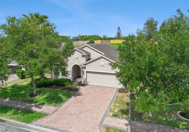 Photo 3 of Sale Pending at 457 Bridgeford Xing Blvd, Davenport, FL 33837 | MLS# O6412875 | Listing updated on 2026-09-08
