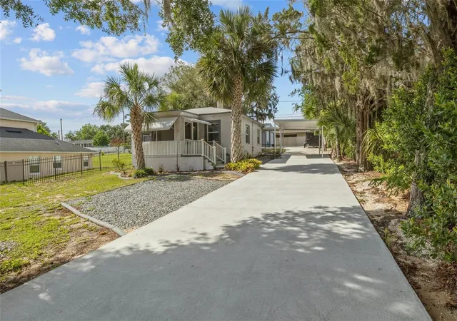 2nd image of 205 W Maple St, Davenport, FL 33837 | MLS# P4938894