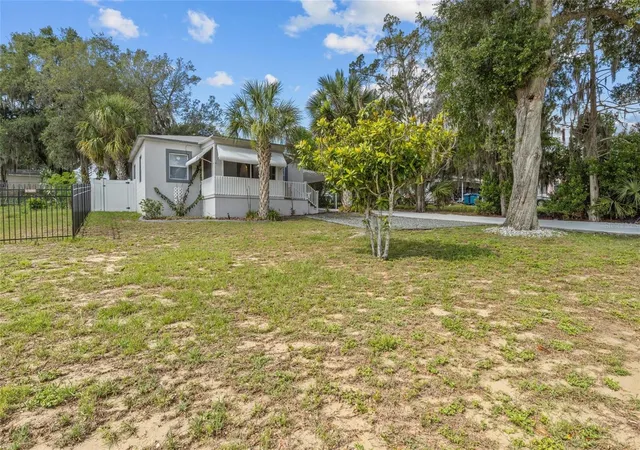 26th image of 205 W Maple St, Davenport, FL 33837 | MLS# P4938894