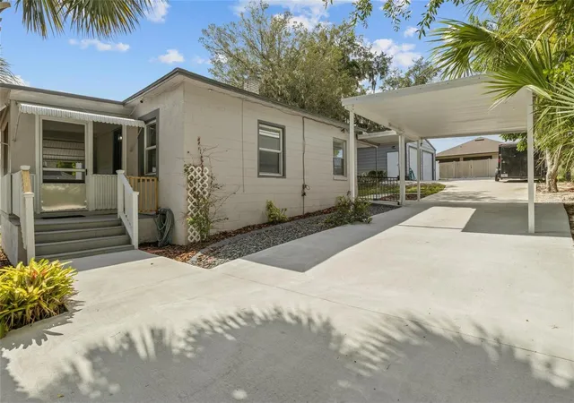 3rd image of 205 W Maple St, Davenport, FL 33837 | MLS# P4938894
