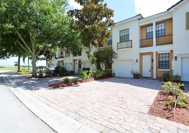 Homes for sale in Saint Cloud, FL | 3408 Allegra Cir, Saint Cloud, FL 34772 | MLS# S5151064