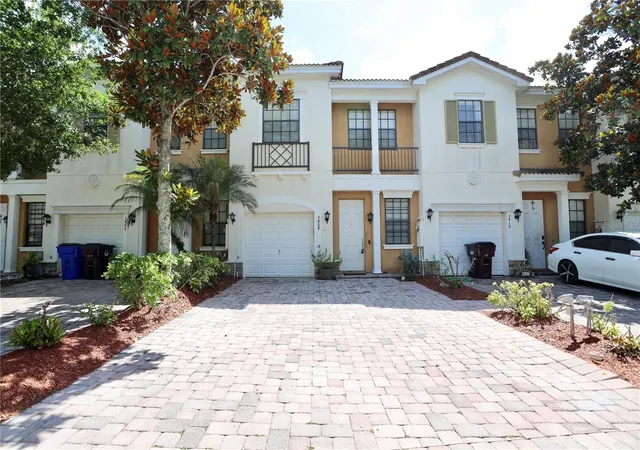 Homes for sale in Saint Cloud, FL | 3408 Allegra Cir, Saint Cloud, FL 34772 | MLS# S5151064
