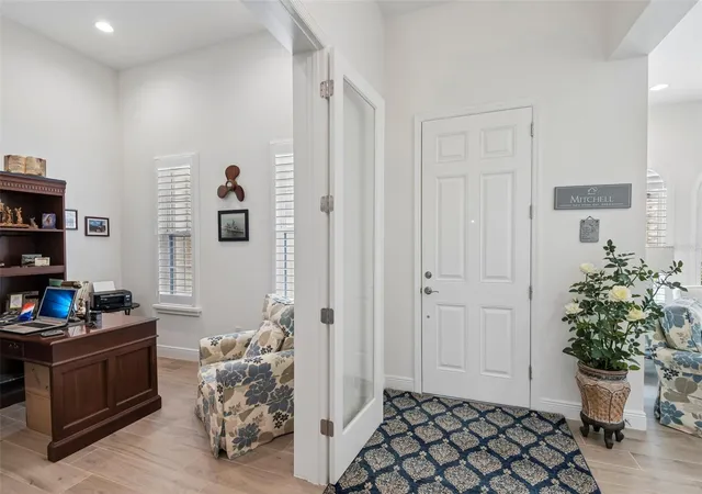 4th image of 14537 Swiss Bridge Dr, Lithia, FL 33547 | MLS# TB8514732