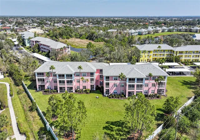 Listing Photo 1 - Condo for sale in building located at 2061 Willow Hammock Cir, PORT CHARLOTTE, FL 33983 - Unit #105