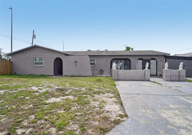 1st image of 3495 Oak St, Dunedin, FL 34698 | MLS# TB8514763