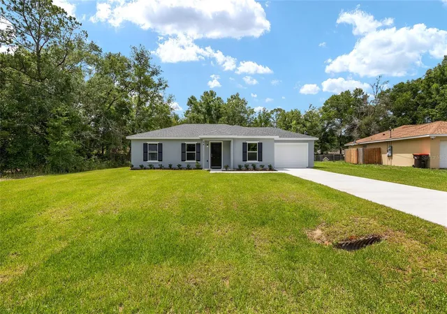 Photo 3 of Single family home for sale at 94 Dogwood Dr Loop, Ocala, FL 34472 | MLS# OM725844 | Listing updated on 2026-09-18