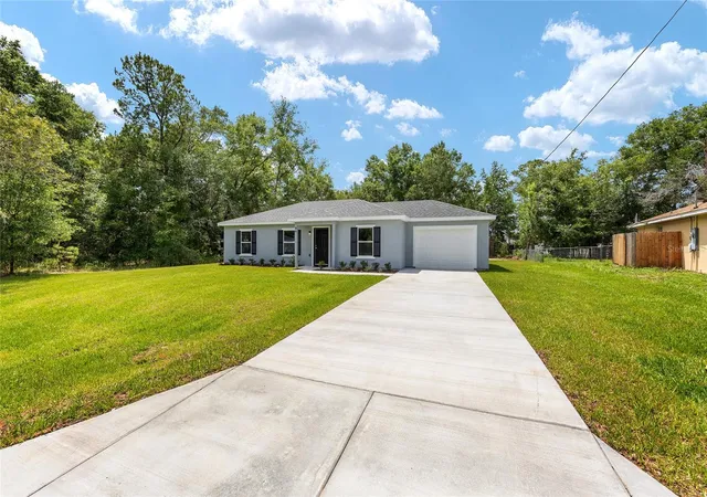 Photo 4 of Single family home for sale at 94 Dogwood Dr Loop, Ocala, FL 34472 | MLS# OM725844 | Listing updated on 2026-09-18