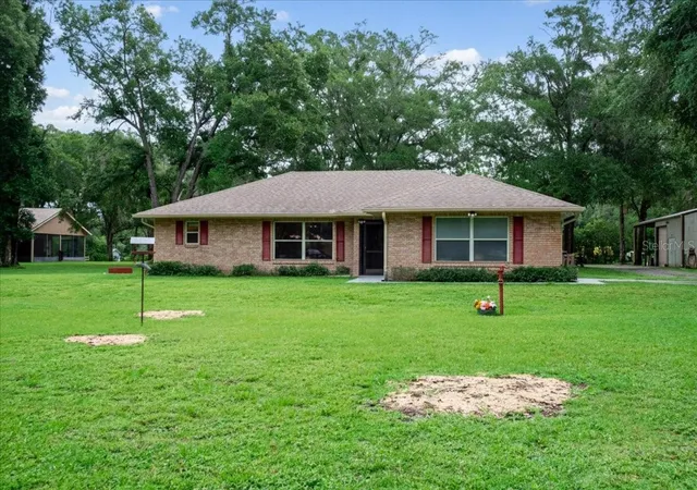Homes for sale in Lake Helen, FL | 267 N Orange Ave, Lake Helen, FL 32744 | MLS# V4949415