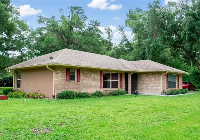 Homes for sale in Lake Helen, FL | 267 N Orange Ave, Lake Helen, FL 32744 | MLS# V4949415