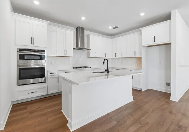 2nd image of 4466 Sunset Garden St, Bradenton, FL 34210 | MLS# R4911360