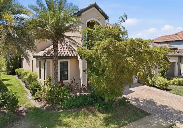 Photo 2 of Single family home for sale at 12505 Canavese Ln, Venice, FL 34293 | MLS# N6144561 | Listing updated on 2026-10-08