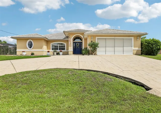 Photo 1 of Single family home for sale at 60 Woodbury Dr, Palm Coast, FL 32164 | MLS# O6412936 | Listing updated on 2026-09-19