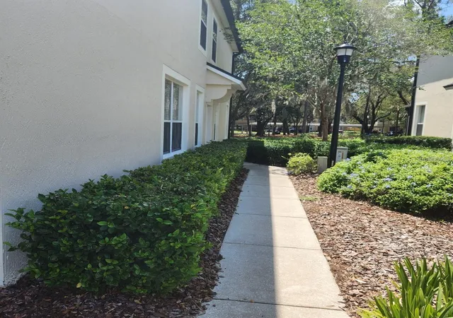 Photo 2 of Townhouse for sale at 6080 Twain St #106, Orlando, FL 32835 | MLS# S5151075 | Listing updated on 2026-08-20